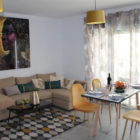 Los Boliches Holidays Suites Фуенхірола Екстер'єр фото